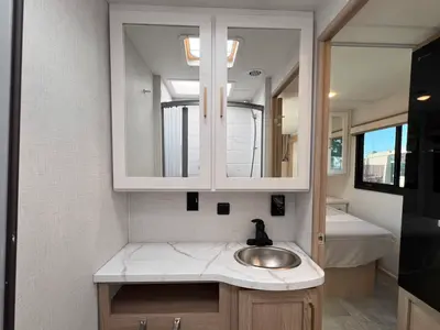 2027 Thor Motor Coach Chateau photo 18