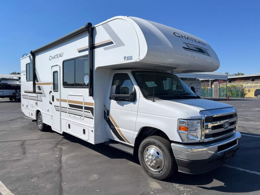 2027 Thor Motor Coach Chateau exterior