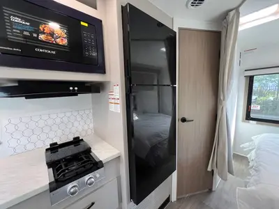 2027 Entegra Coach Odyssey SE photo 13