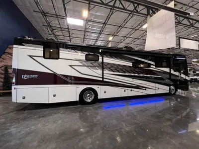 2027 Fleetwood Discovery photo 30