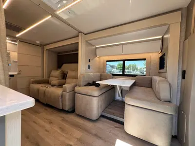 2027 Tiffin Motorhomes Wayfarer photo 6