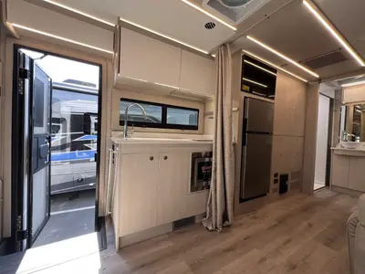 2027 Tiffin Motorhomes Wayfarer photo 9