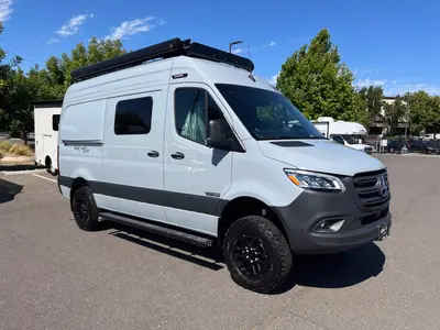 New 2027 Winnebago Revel Sport BMB44C