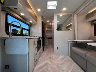 2027 Thor Motor Coach Compass AWD photo 4