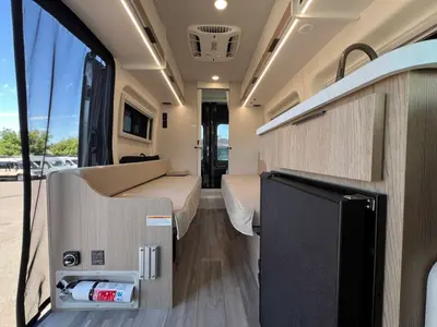 2027 Thor Motor Coach Talavera photo 4