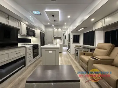 2026 Brinkley Model Z photo 19