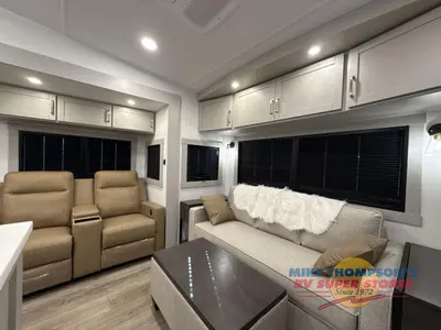 2026 Brinkley Model Z photo 17
