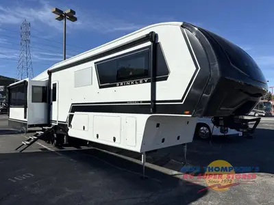 2026 Brinkley Model Z photo 2