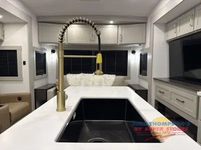 2026 Brinkley Model Z photo 32