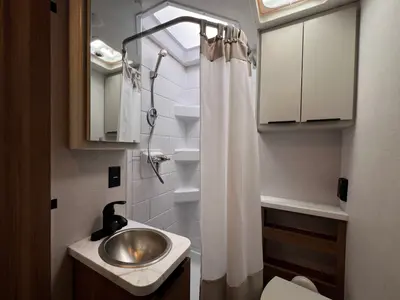 2027 Thor Motor Coach Chateau photo 17