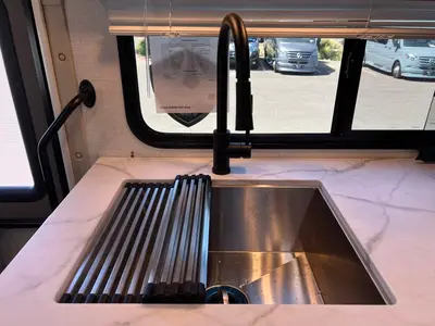 2027 Thor Motor Coach Chateau photo 13