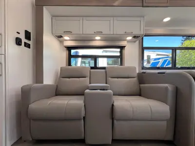 2027 Entegra Coach Odyssey photo 9