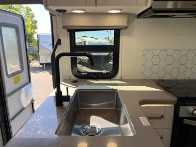 2027 Entegra Coach Odyssey photo 12