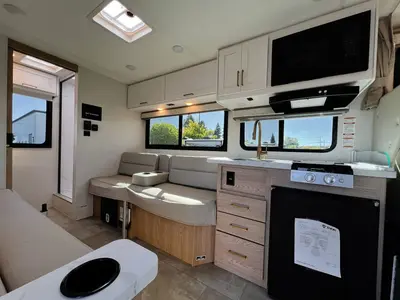 2027 Thor Motor Coach Chateau photo 7