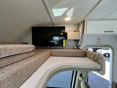2027 Thor Motor Coach Chateau photo 5