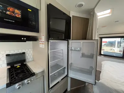 2027 Entegra Coach Odyssey SE photo 15