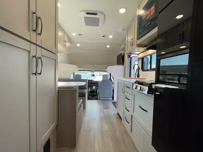 2027 Entegra Coach Odyssey SE photo 3