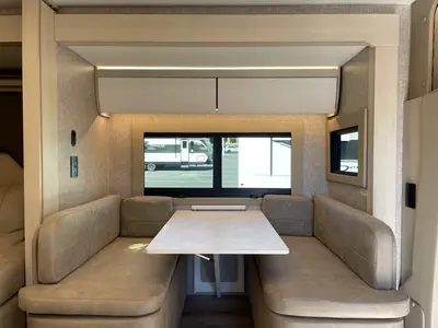 2027 Tiffin Motorhomes Wayfarer photo 7