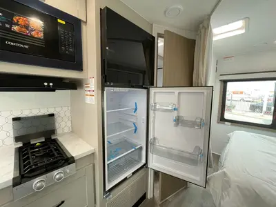 2027 Entegra Coach Odyssey SE photo 15