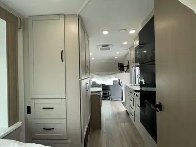 2027 Entegra Coach Odyssey SE photo 3