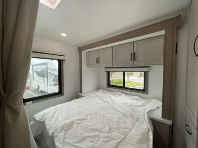 2027 Entegra Coach Odyssey SE photo 15