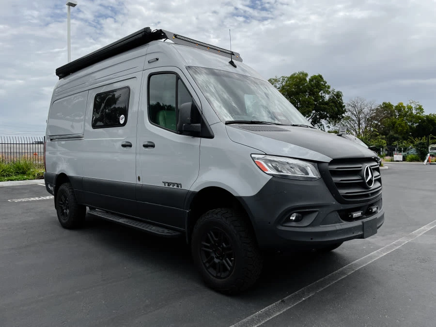 2027 Tiffin Motorhomes GH1 exterior