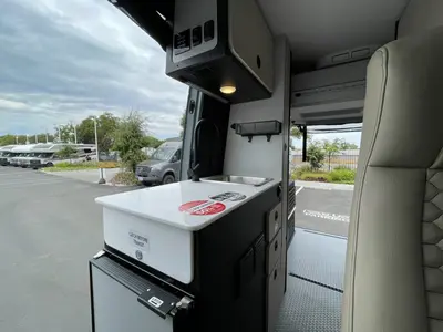 2027 Tiffin Motorhomes GH1 photo 7
