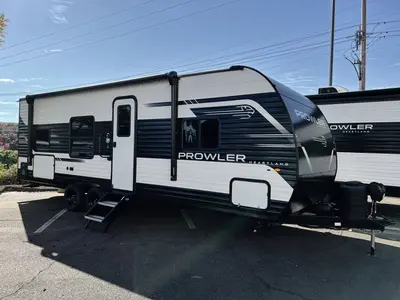 New 2027 Heartland Prowler 2600BH