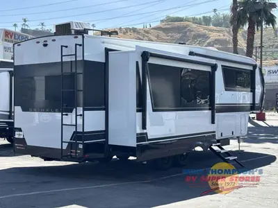2026 Brinkley Model Z photo 15