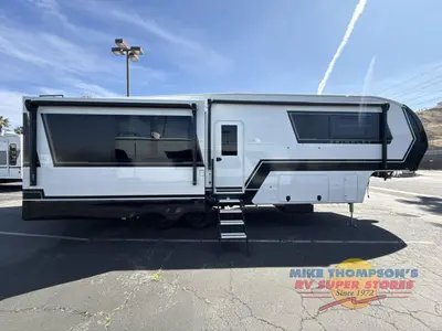 2026 Brinkley Model Z photo 9