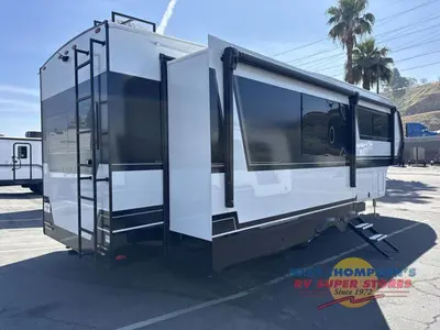 2026 Brinkley Model Z photo 8