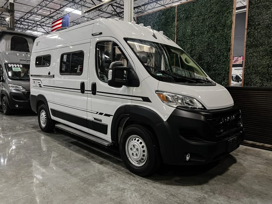 2027 Winnebago Solis Pocket exterior