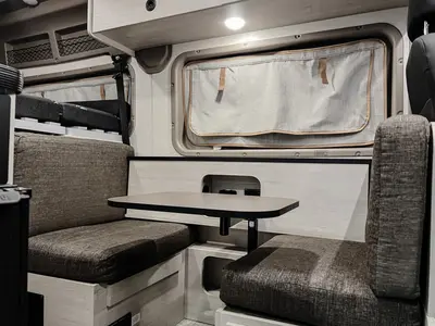 2027 Winnebago Solis Pocket photo 6