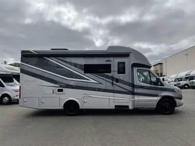 2027 Tiffin Motorhomes Wayfarer photo 18
