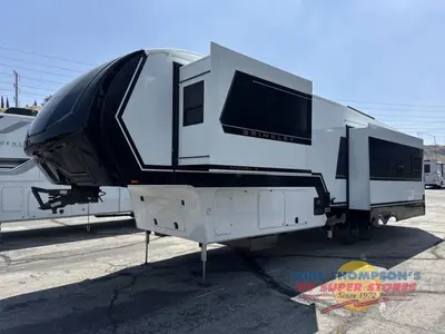 2026 Brinkley Model Z photo 11