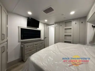 2026 Brinkley Model Z photo 40