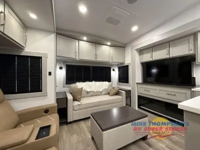 2026 Brinkley Model Z photo 18