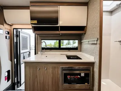 2027 Tiffin Motorhomes Wayfarer photo 10