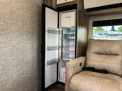 2027 Tiffin Motorhomes Wayfarer photo 8