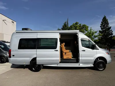 2027 Entegra Coach Insignia photo 15