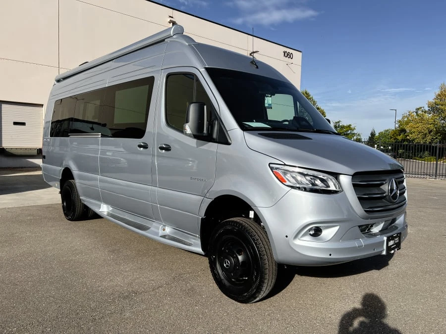 2027 Entegra Coach Insignia exterior