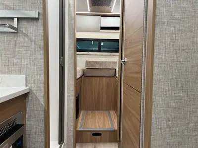 2027 Tiffin Motorhomes Wayfarer photo 15