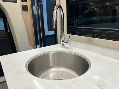 2027 Tiffin Motorhomes Wayfarer photo 11