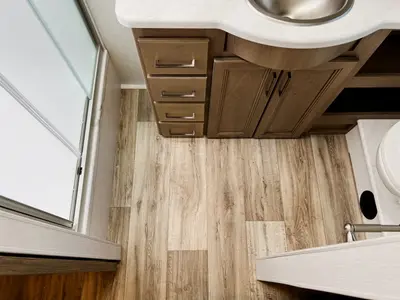 2027 Thor Motor Coach Hurricane photo 20