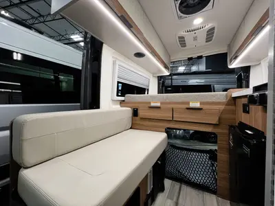 2027 Thor Motor Coach Scope photo 4