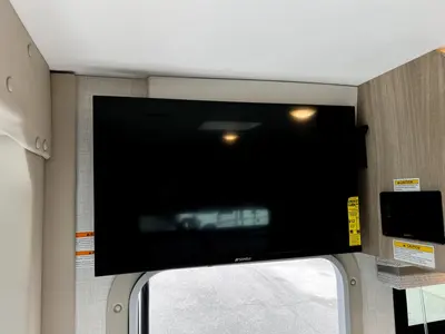 2027 Thor Motor Coach Axis photo 8