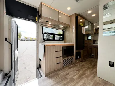 2027 Thor Motor Coach Axis photo 7
