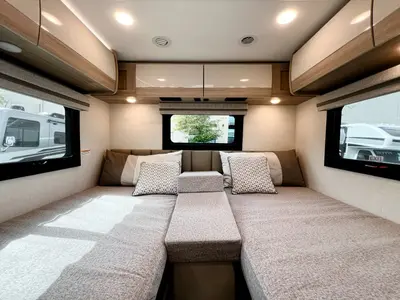 2027 Thor Motor Coach Axis photo 18