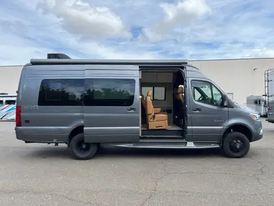 2027 Entegra Coach Insignia photo 13