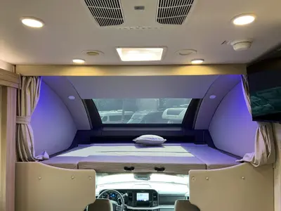 2027 Thor Motor Coach Magnitude photo 5